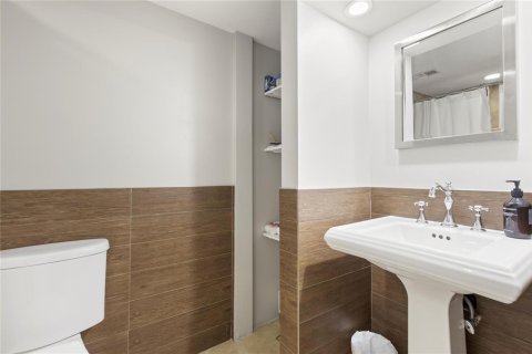 Condo in Boca Raton, Florida, 1 bedroom № 2169821 - photo 18