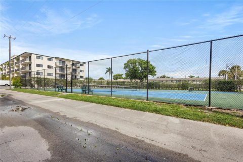 Condo in Boca Raton, Florida, 1 bedroom № 2169821 - photo 27