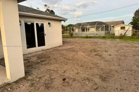 Villa ou maison à vendre à Port St. Lucie, Floride: 4 chambres, 222.97 m2 № 1966227 - photo 9