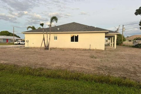 Villa ou maison à vendre à Port St. Lucie, Floride: 4 chambres, 222.97 m2 № 1966227 - photo 6