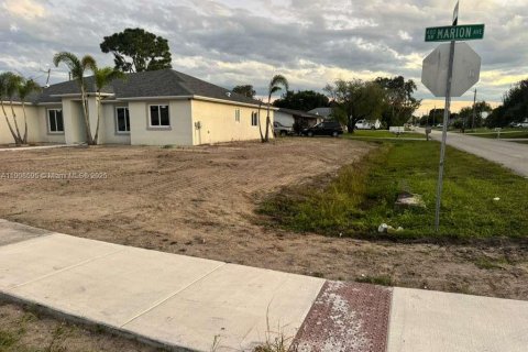 Villa ou maison à vendre à Port St. Lucie, Floride: 4 chambres, 222.97 m2 № 1966227 - photo 11