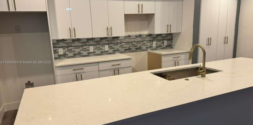 Villa ou maison à Port St. Lucie, Floride 4 chambres, 222.97 m2 № 1966227