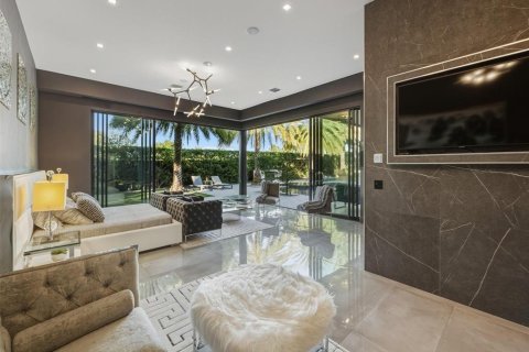 Casa en venta en Fort Lauderdale, Florida, 5 dormitorios, 566.7 m2 № 2340902 - foto 24