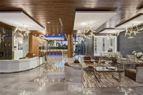 Casa en venta en Fort Lauderdale, Florida, 5 dormitorios, 566.7 m2 № 2340902 - foto 14