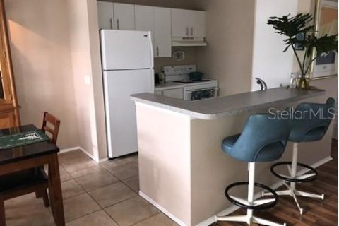 Condominio en alquiler en Sarasota, Florida, 2 dormitorios, 113.71 m2 № 1640283 - foto 4