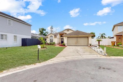 Casa en Kissimmee, Florida 3 dormitorios, 145.39 m2 № 2363249