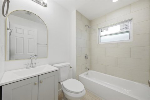 Villa ou maison à vendre à Saint Petersburg, Floride: 3 chambres, 127.55 m2 № 2227702 - photo 25