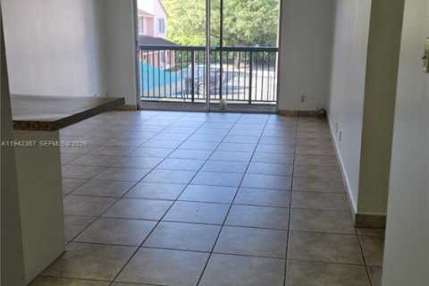 Copropriété à vendre à Doral, Floride: 1 chambre, 71.53 m2 № 2001161 - photo 3