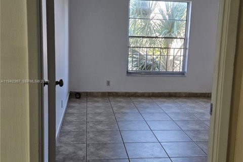 Copropriété à vendre à Doral, Floride: 1 chambre, 71.53 m2 № 2001161 - photo 7