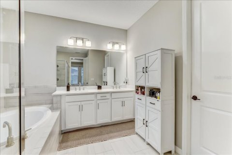 Casa en alquiler en Wesley Chapel, Florida, 4 dormitorios, 224.82 m2 № 1869847 - foto 19