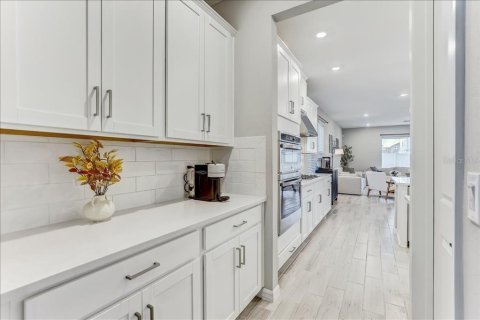 Casa en alquiler en Wesley Chapel, Florida, 4 dormitorios, 224.82 m2 № 1869847 - foto 8