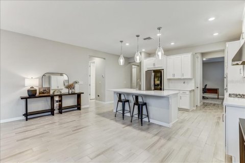 Casa en alquiler en Wesley Chapel, Florida, 4 dormitorios, 224.82 m2 № 1869847 - foto 10