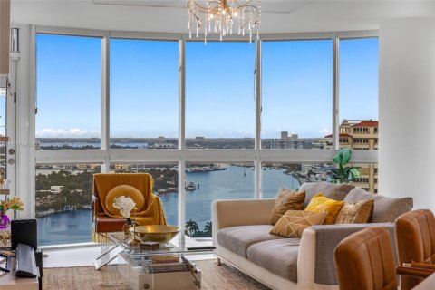 Condo in Miami Beach, Florida, 2 bedrooms № 1978136