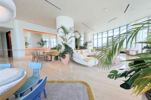 Condo in Miami Beach, Florida, 3 bedrooms  № 2060773 - photo 23