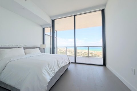 Кондоминиум с 3 спальнями в Майами-Бич, Флорида № 2060773