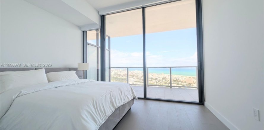 Condo in Miami Beach, Florida, 3 bedrooms  № 2060773