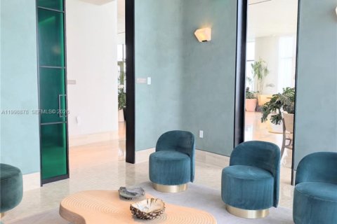 Condo in Miami Beach, Florida, 3 bedrooms  № 2060773 - photo 16