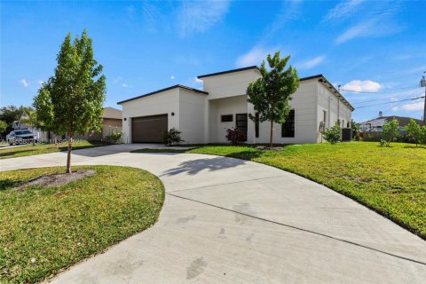 Casa en venta en Port St. Lucie, Florida, 4 dormitorios, 199.46 m2 № 2080476 - foto 2
