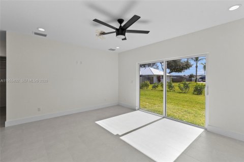 Casa en venta en Port St. Lucie, Florida, 4 dormitorios, 199.46 m2 № 2080476 - foto 21