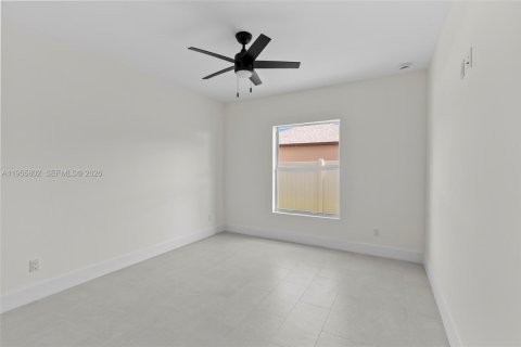 Casa en venta en Port St. Lucie, Florida, 4 dormitorios, 199.46 m2 № 2080476 - foto 15