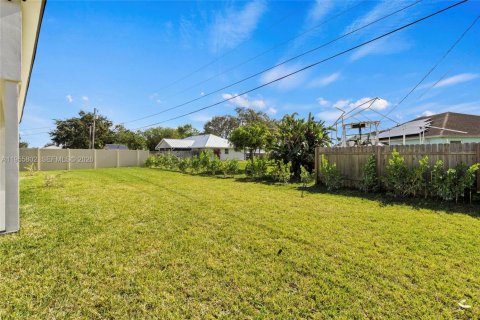 Casa en venta en Port St. Lucie, Florida, 4 dormitorios, 199.46 m2 № 2080476 - foto 29