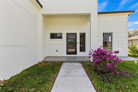 Casa en venta en Port St. Lucie, Florida, 4 dormitorios, 199.46 m2 № 2080476 - foto 4