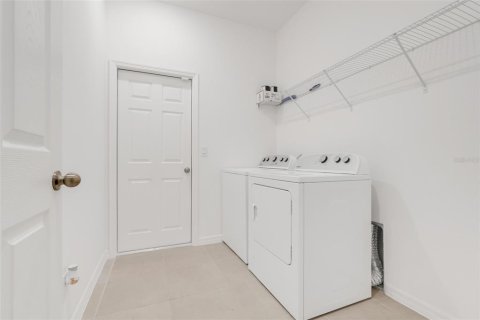 House in Groveland, Florida 3 bedrooms, 156.35 sq.m. № 1675325 - photo 21