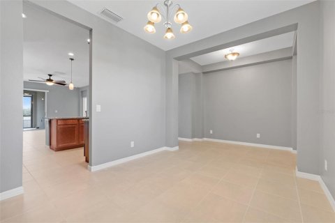 House in Groveland, Florida 3 bedrooms, 156.35 sq.m. № 1675325 - photo 16