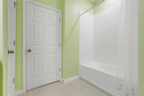 House in Groveland, Florida 3 bedrooms, 156.35 sq.m. № 1675325 - photo 27