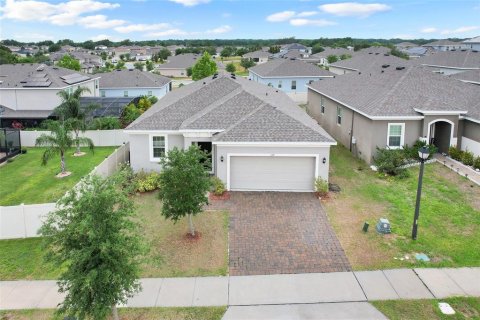 House in Groveland, Florida 3 bedrooms, 156.35 sq.m. № 1675325 - photo 1