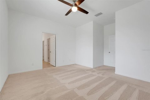 House in Groveland, Florida 3 bedrooms, 156.35 sq.m. № 1675325 - photo 18