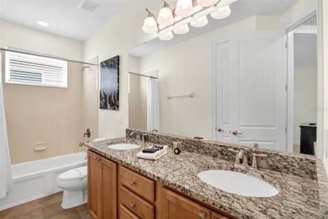 House in Kissimmee, Florida 6 bedrooms, 272.76 sq.m. № 1751013 - photo 22
