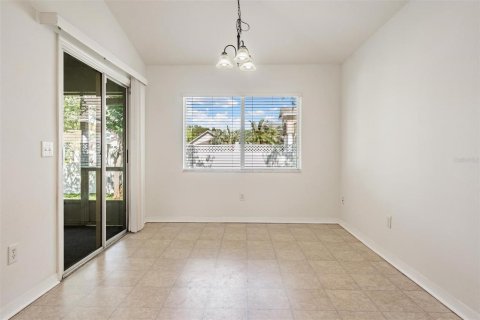 Villa ou maison à vendre à Land O' Lakes, Floride: 4 chambres, 202.62 m2 № 2217244 - photo 28