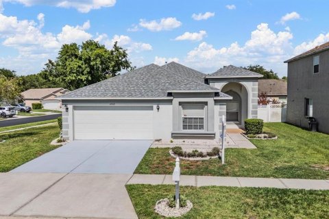 House in Land O' Lakes, Florida 4 bedrooms, 202.62 sq.m. № 2217244