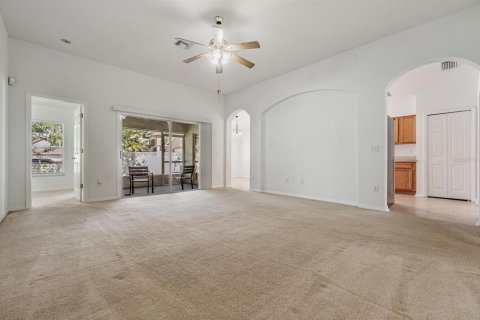 Villa ou maison à vendre à Land O' Lakes, Floride: 4 chambres, 202.62 m2 № 2217244 - photo 18