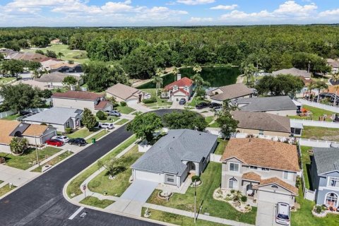 Villa ou maison à vendre à Land O' Lakes, Floride: 4 chambres, 202.62 m2 № 2217244 - photo 5