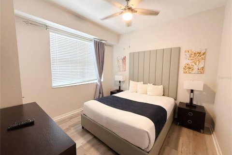 Condo in Orlando, Florida, 3 bedrooms № 2370897 - photo 12