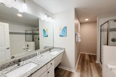 Condo in Orlando, Florida, 3 bedrooms № 2370897 - photo 10
