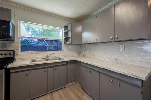 Villa ou maison à Zephyrhills, Floride 2 chambres, 87.51 m2 № 2366998