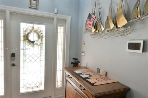 House in Miramar, Florida 3 bedrooms, 171.03 sq.m. № 2010223 - photo 8