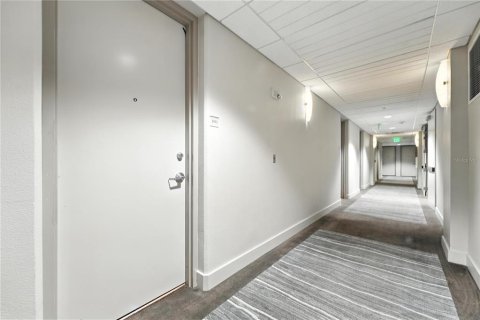Condo in Orlando, Florida, 1 bedroom  № 1822974 - photo 8