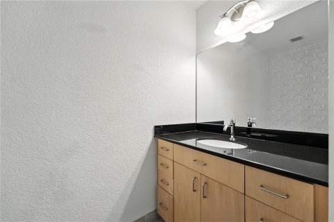 Condo in Orlando, Florida, 1 bedroom  № 1822974 - photo 12