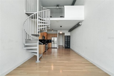 Condo in Orlando, Florida, 1 bedroom  № 1822974 - photo 18