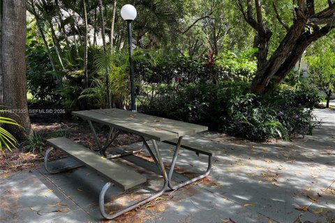 Condo in Sunrise, Florida, 1 bedroom  № 2059805 - photo 22