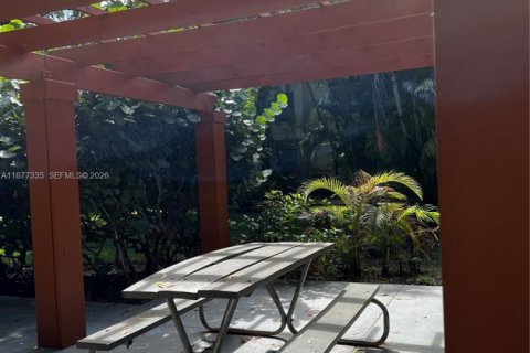 Condo in Sunrise, Florida, 1 bedroom  № 2059805 - photo 24