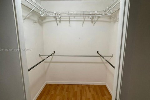 Condo in Sunrise, Florida, 1 bedroom  № 2059805 - photo 10