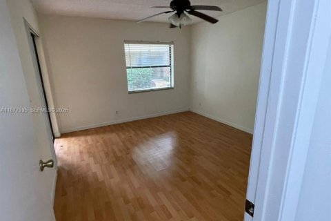 Condo in Sunrise, Florida, 1 bedroom  № 2059805 - photo 3