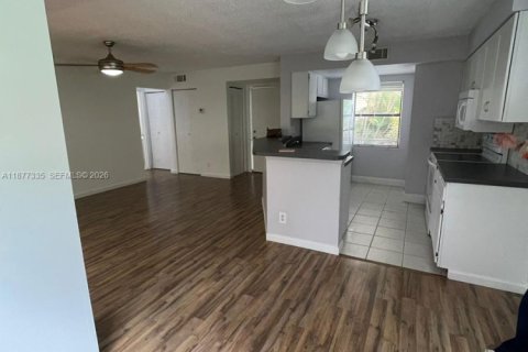 Condo in Sunrise, Florida, 1 bedroom  № 2059805 - photo 8