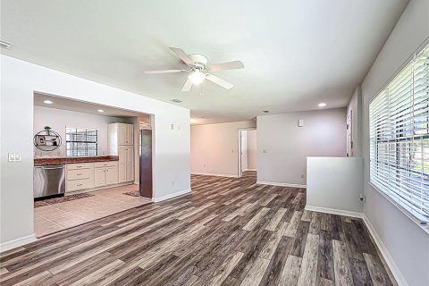 House in Ocala, Florida 3 bedrooms, 163.51 sq.m. № 1632189 - photo 16