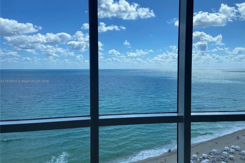 Condo in Sunny Isles Beach, Florida, 3 bedrooms  № 1818173 - photo 5